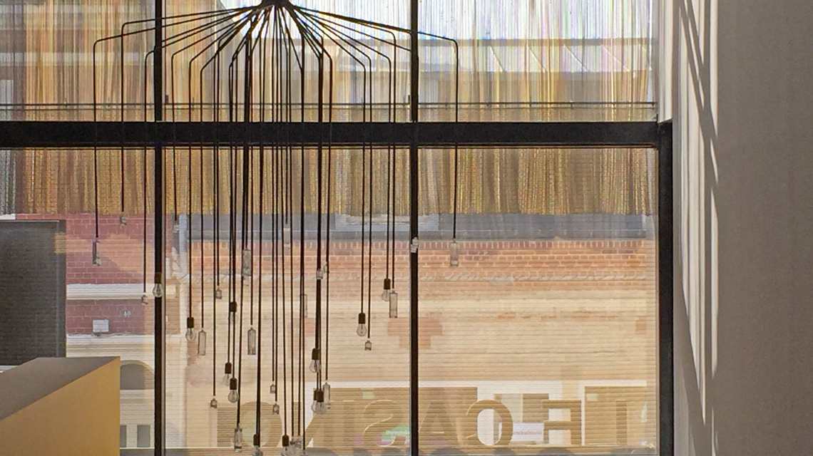 Maille métallique MIES aluminium or @maillemetaldesign