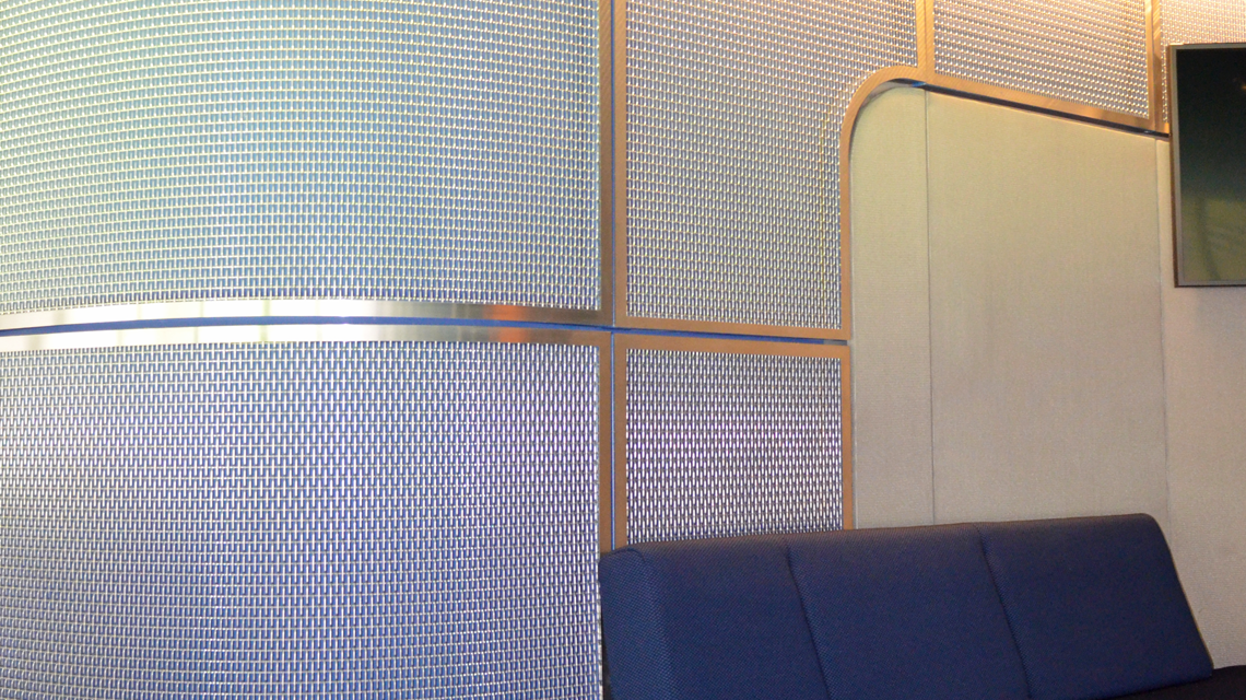 Habillage mural - maille métallique inox VIRGO - Parc des Princes, Paris www.maillemetaldesign.fr