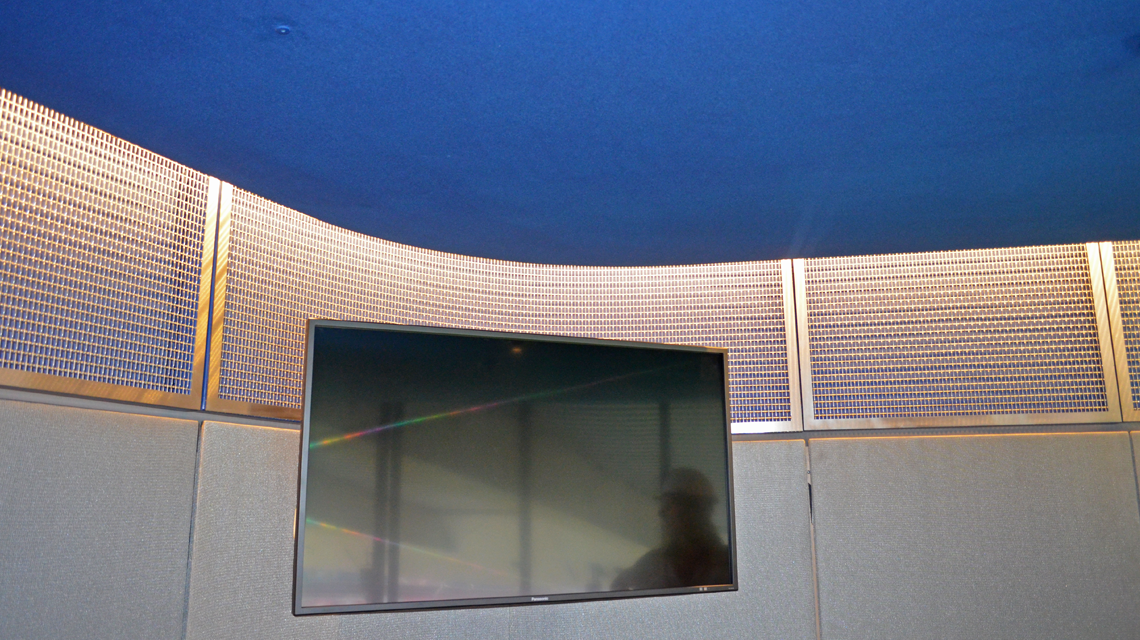 Habillage mural - maille métallique inox VIRGO - Parc des Princes, Paris www.maillemetaldesign.fr