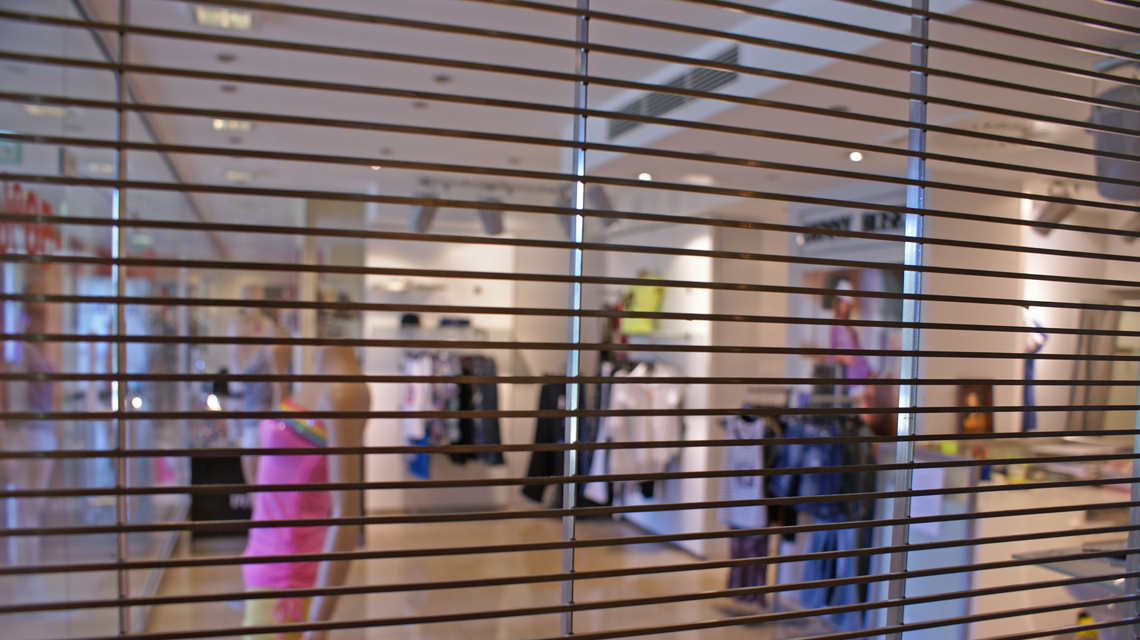 garde-corps remplissage en grille électro-soudée acier inoxydable SLOT www.maillemetaldesign.fr